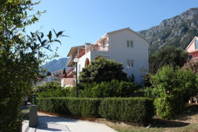 Apartments with a parking space Gradac, Makarska - 6757